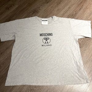 Moschino T-shirt